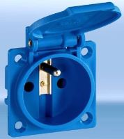 ER socket 2P-16A + E blue PL. 230V (6.104.0)